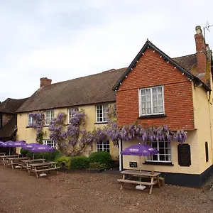 Inn Red Lion, Broadclyst